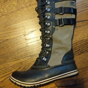 Sorel Conquest Carly II boot size 9